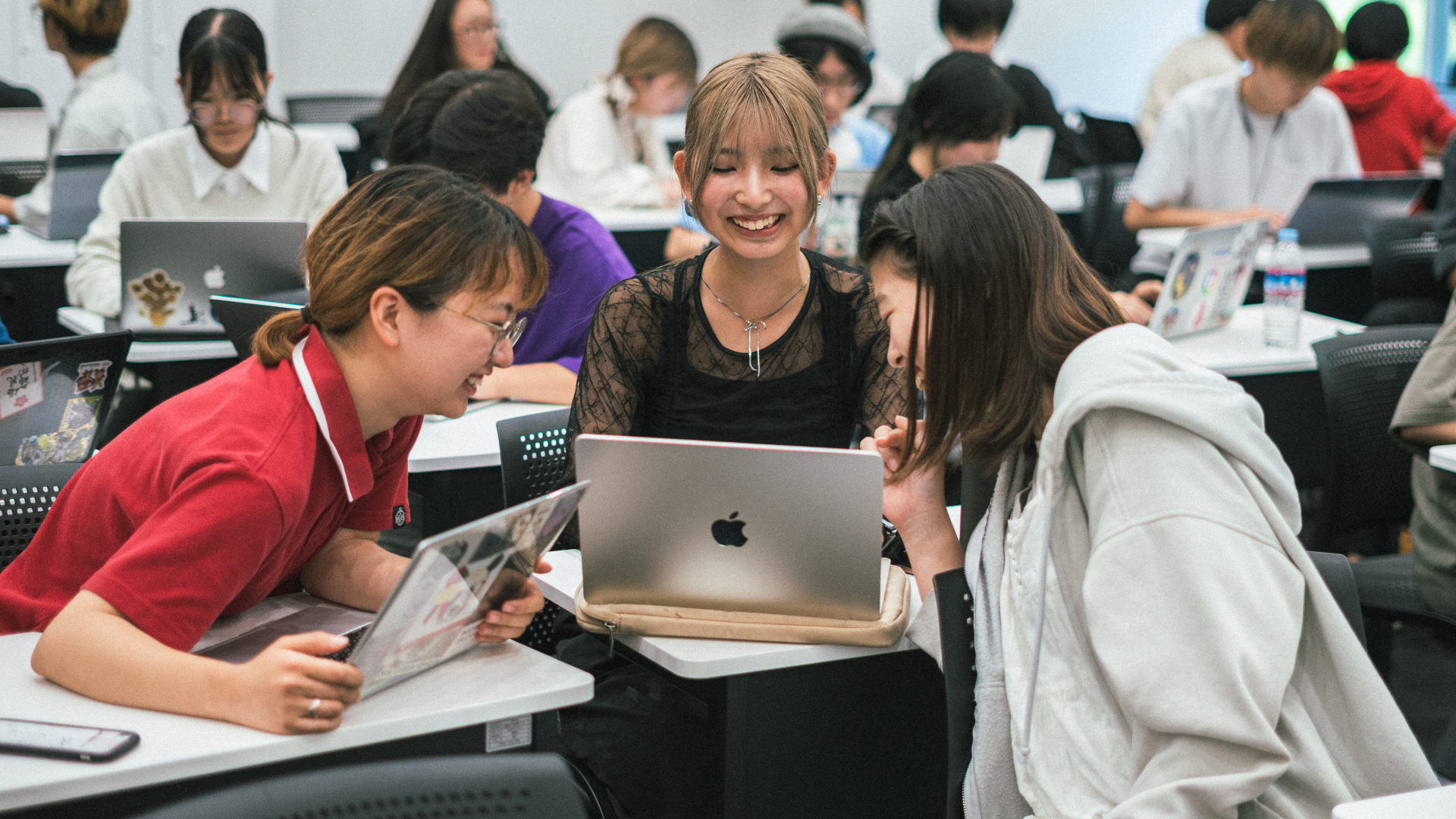 自慢の給食&自慢の神山町紹介（エディトリアルデザイン）